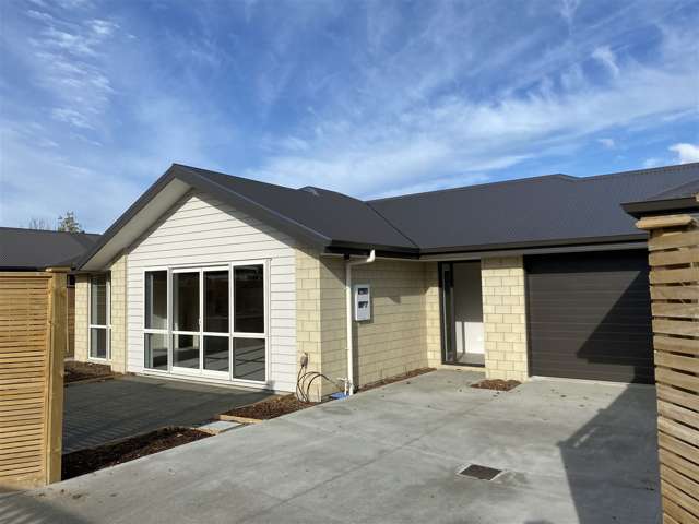 2/52 Whitcombe Street Temuka_2