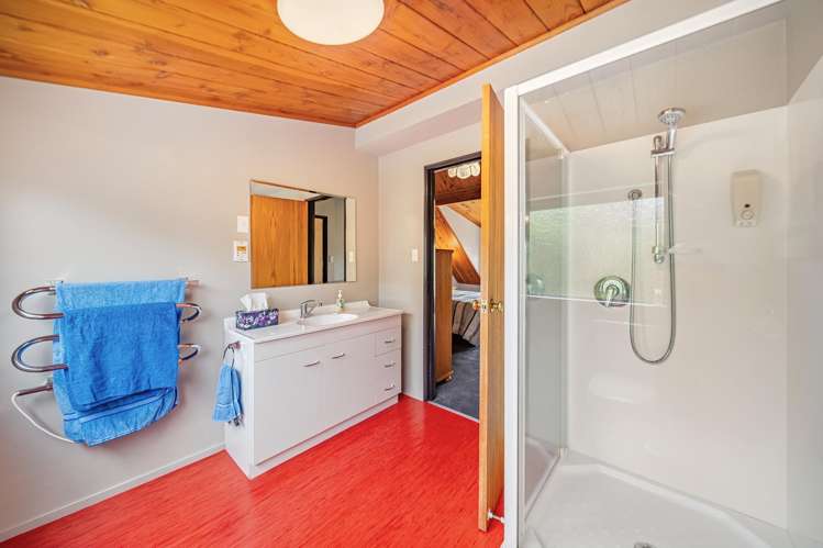 10 Plantagenet Grove Kingsley Heights_18