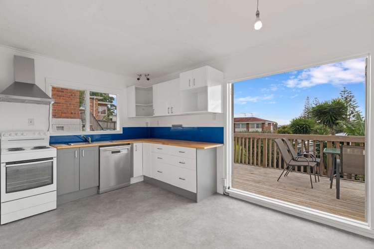 24 Willerton Avenue New Lynn_10