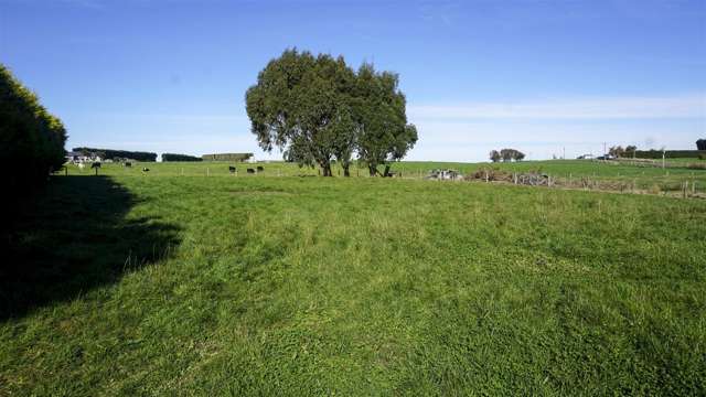 Part of 39 Woodlands South Road Woodlands_3