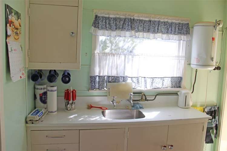 18 Pine Avenue Waikuku Beach_2