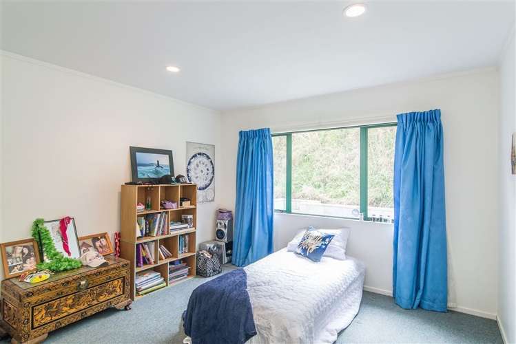 135 Woodman Drive Tawa_16