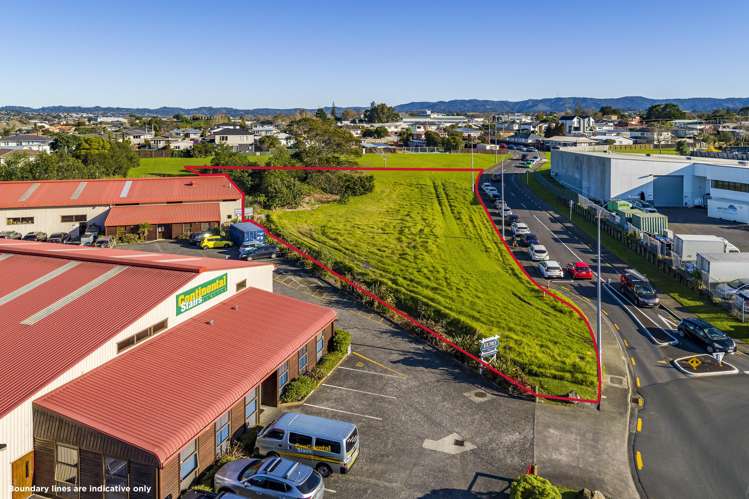 36-38 Waipareira Avenue Henderson_5