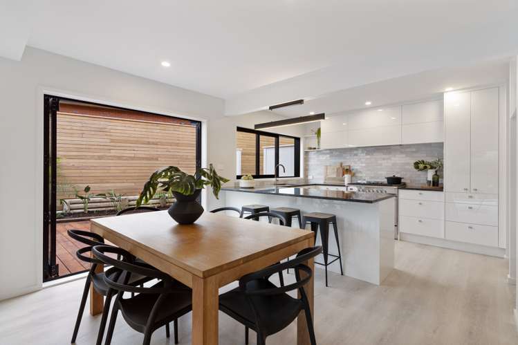 1/4 Whitworth Road Mount Eden_5
