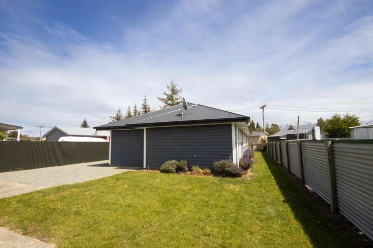 21 Fraser Crescent Twizel_18