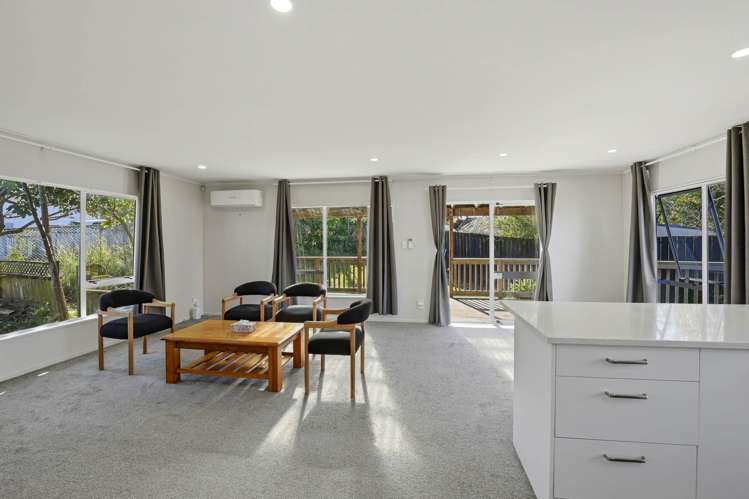 115 Athena Drive Totara Vale_5