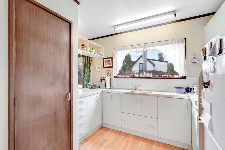 2 Marlowe Drive Leamington_8
