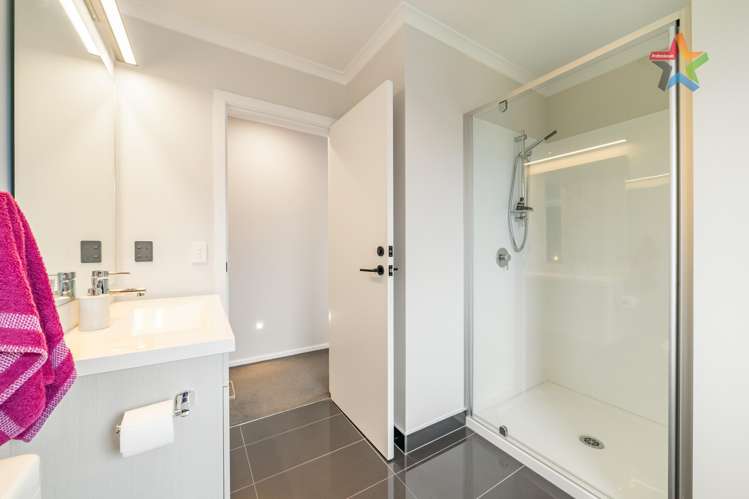 8 Te Punga Road Wallaceville_18