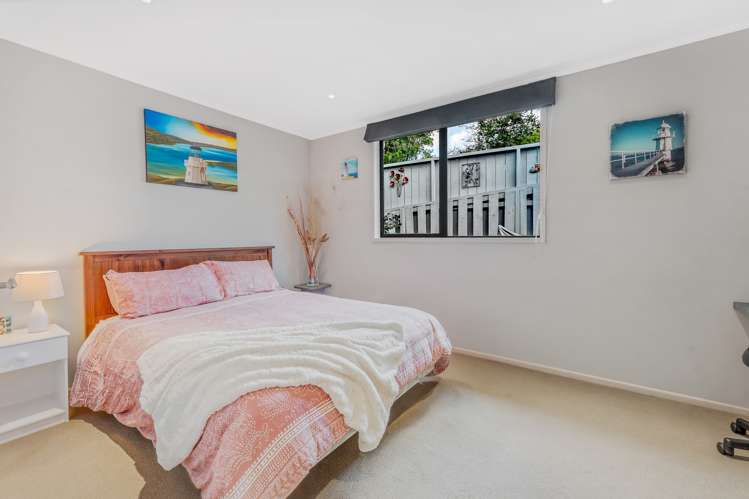 21 Glenfern Road Mellons Bay_10