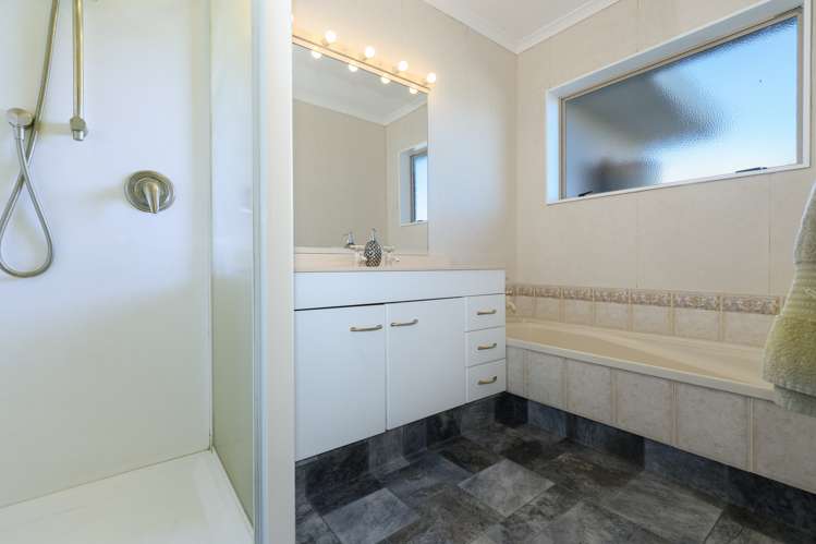 6 Poinsettia Place Mount Maunganui_13