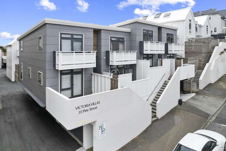 2/35 Pirie Street Mount Victoria_8