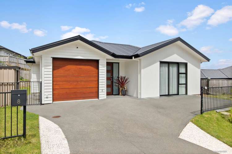 8 Kaimai Avenue Massey_12