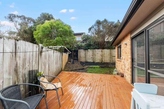 17b Scotstoun Place Glen Eden_1