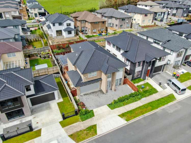 4 Carrygawley Road Flat Bush_17