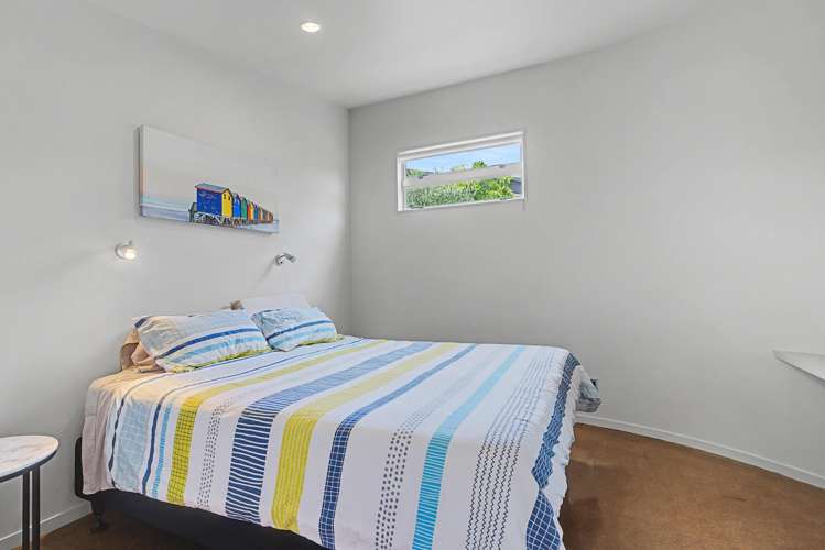 3 Ajax Head Pauanui_10