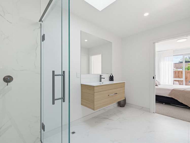 2/11 Landing Road Whakatane_11