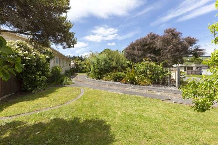 47 Menin Road Raumati South_18