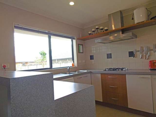 12 Bellshill Close Wattle Downs_2