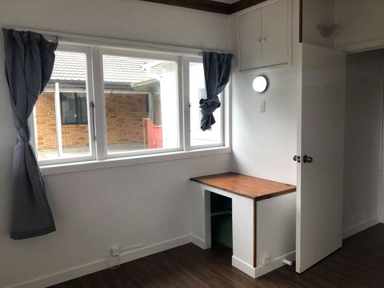 293A Hillsborough Road Mt Roskill_15