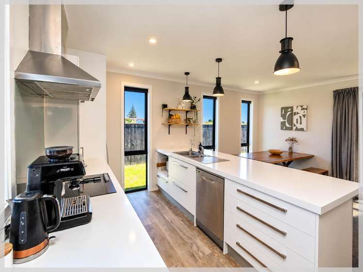 16 Story Street Foxton Beach_8
