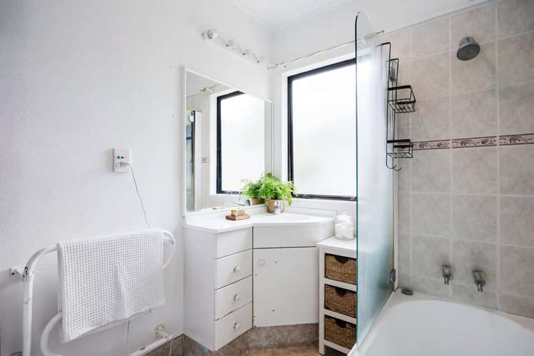 17 Merehai Place Snells Beach_9