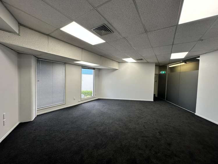 8/295 Lincoln Road Henderson_1