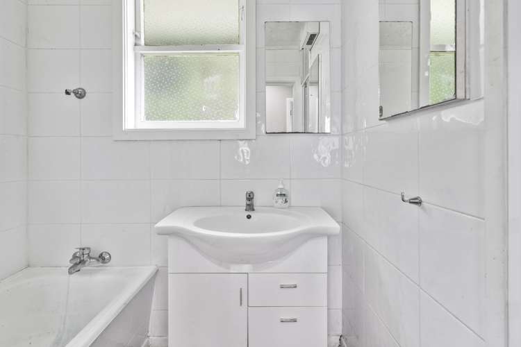 22 Thomson Grove Stokes Valley_11