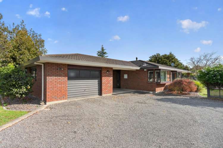 270A High Street South Carterton_28