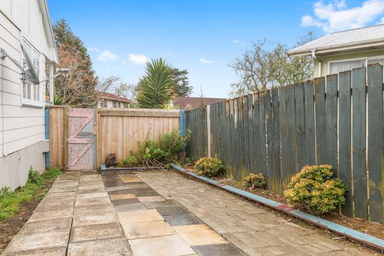 18 Trounson Avenue Clendon Park_13