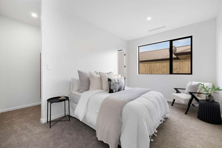 2 Alan James Lane Prebbleton_16