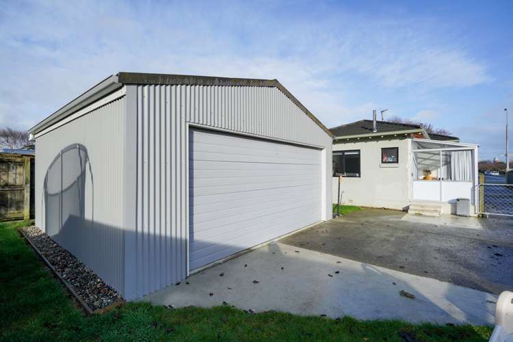 123 Bamborough Street Richmond_23