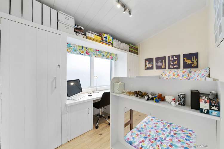 13 Broomhill Road Highbury_9