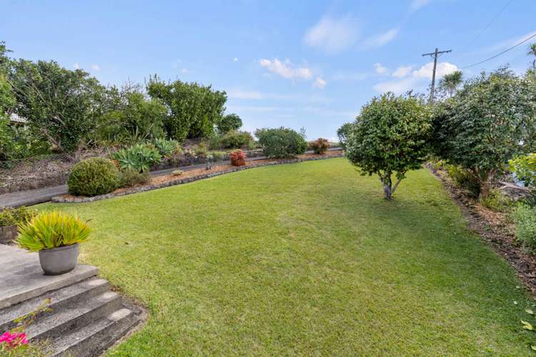 45 Fairmount Road Titirangi_14