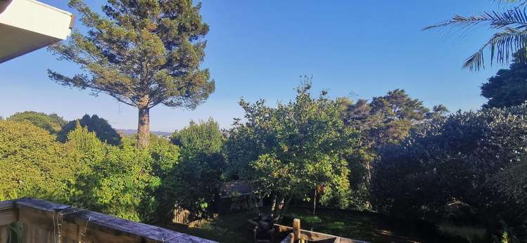 22 Deane Avenue Titirangi_3