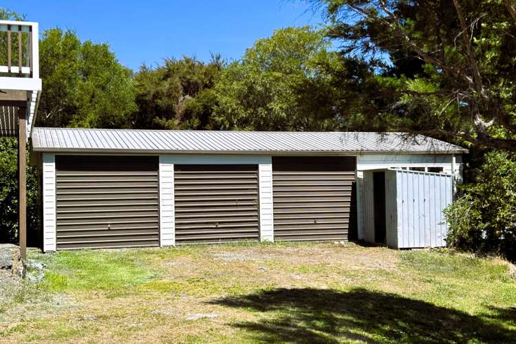 74 Lookout Road Parapara_13