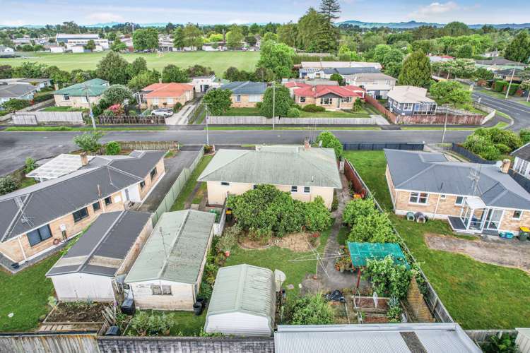 5 Defoe Avenue Hillcrest_7