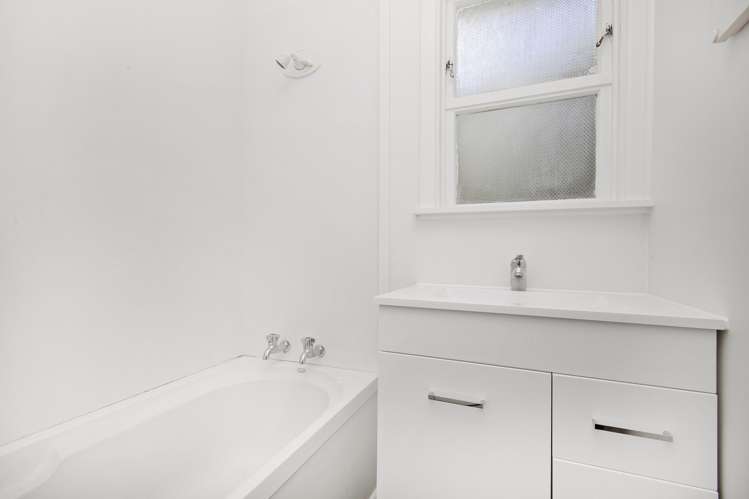 49 Judd Crescent Naenae_5