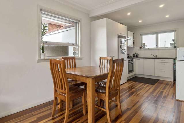 2/256a Blockhouse Bay Road Avondale_4