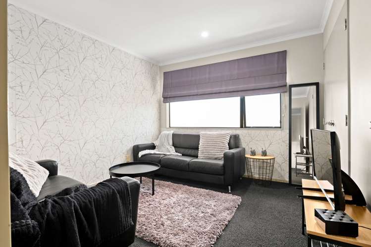 12A Kelvin Place Hamilton East_13