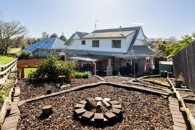 15 Marlowe Drive Leamington_34