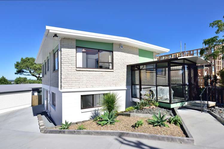 27a Roberts Road Matakatia_19