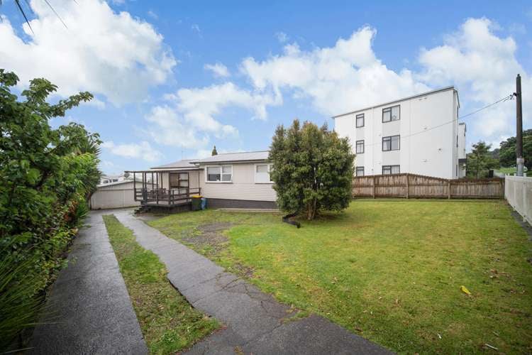 591 Massey Road Mangere_15