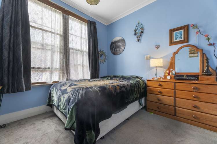 17 Holyhead Street Outram_10