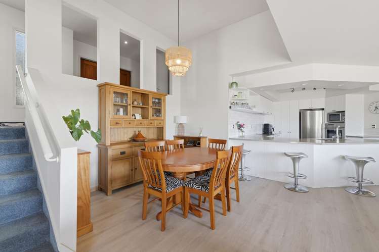 8 Lorrigan Way Welcome Bay_9