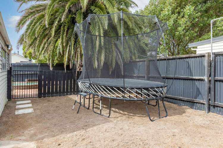 111 Oram Avenue New Brighton_19