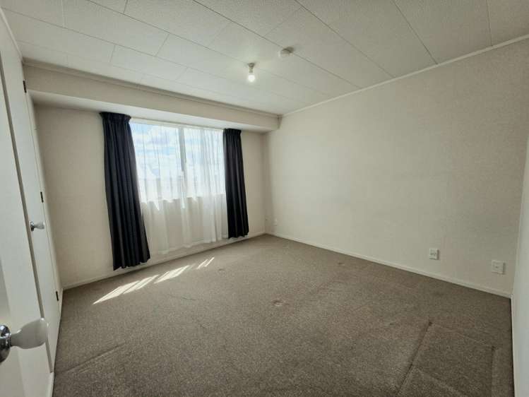 76 Staveley Avenue 10044_5