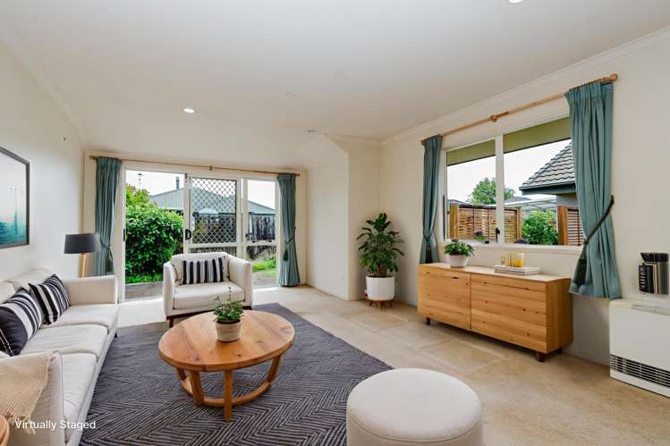 27/16 Rototuna Road Flagstaff_2