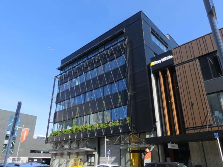 80 Hereford Street_0
