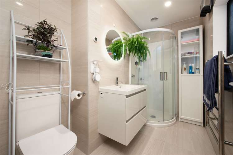 11 Kaimai Avenue Massey_5