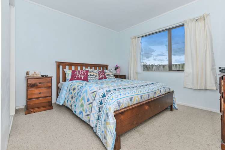 77 Pooks Road Ranui_12